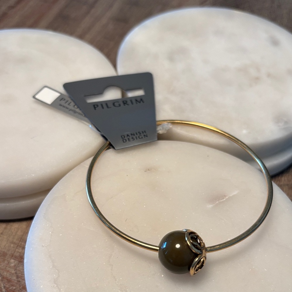 (#75) Pilgrim Gold Bracelet with Green Accent